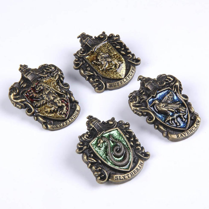 productImage-21434-harry-potter-hogwarts-pins-4er-pack.jpg